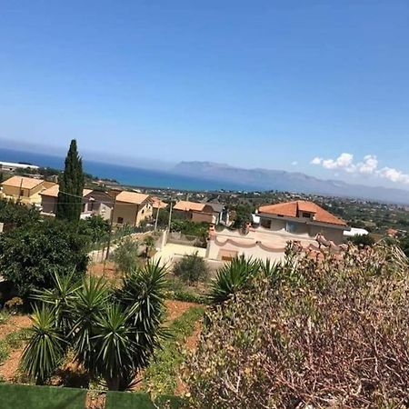 Appartamento In Villa Splendente Castellammare del Golfo Luaran gambar